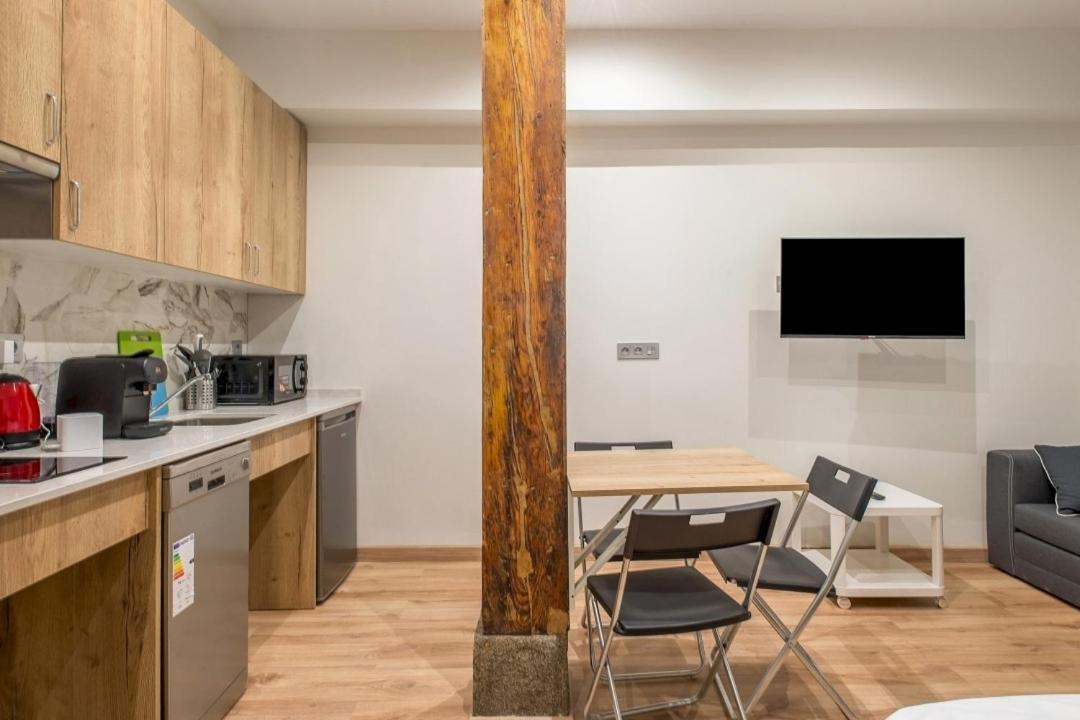 1 Bedroom 1 Bathroom Furnished - Justicia - Cozy - Mintystay マドリード エクステリア 写真