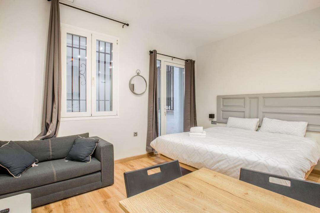 1 Bedroom 1 Bathroom Furnished - Justicia - Cozy - Mintystay マドリード エクステリア 写真